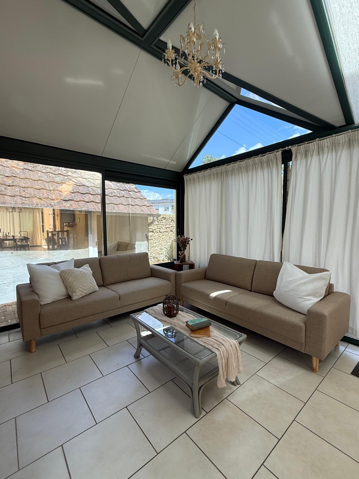 Homeguest Maison des Iris